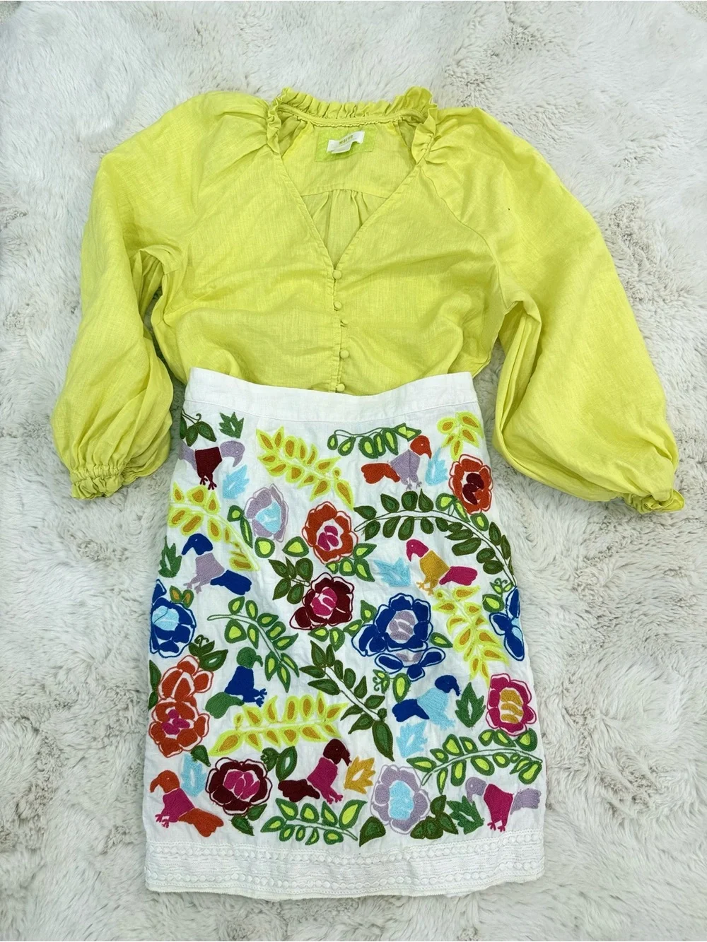 Anthropologie Maeve Linen Pale Yellow Button-Front V-Neck Blouse - Picture 9 of 10